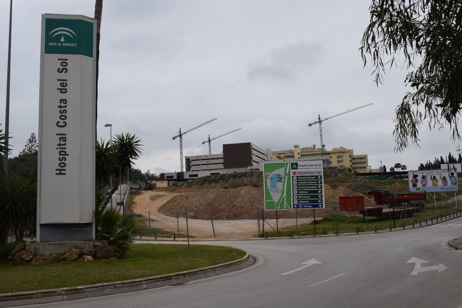 Entrada principal Hospital Costa del Sol.